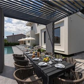 5 bedroom villa with pool near Split, sleeps 9